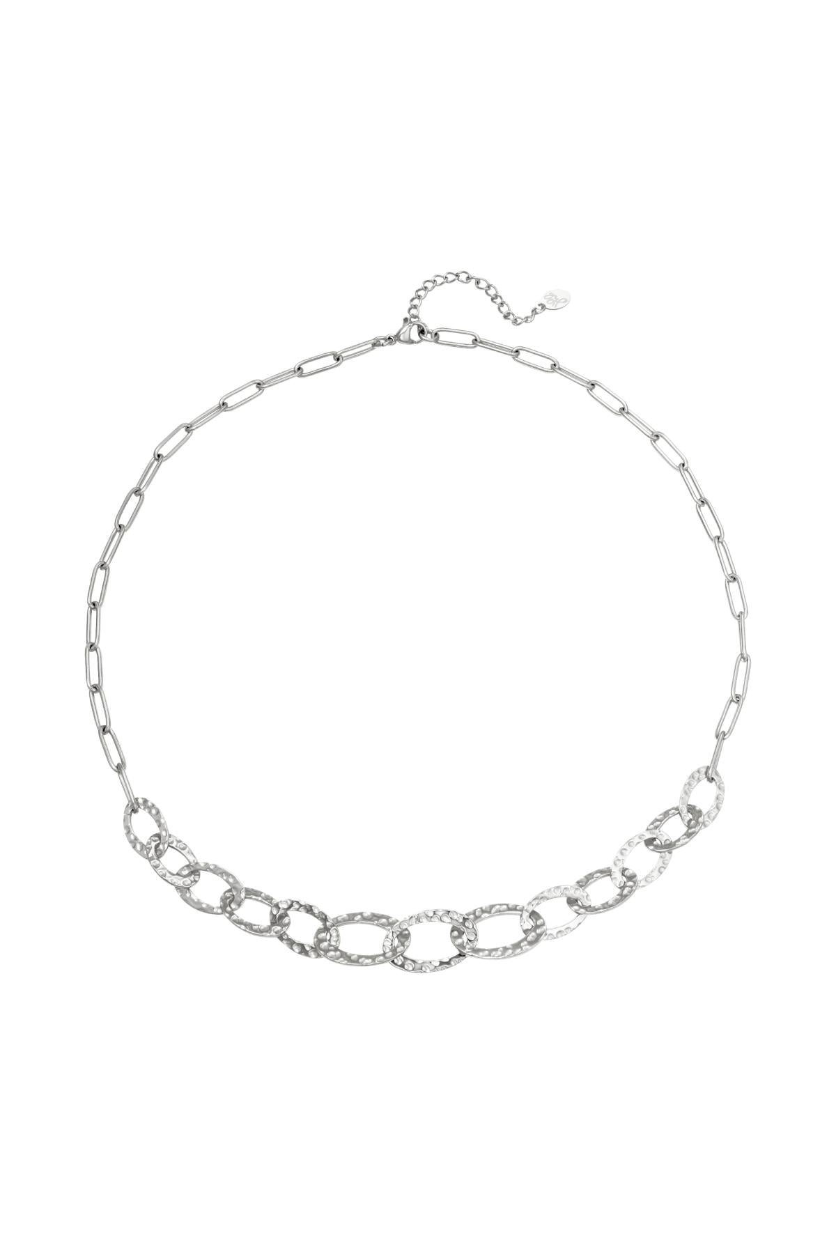 Silver pattern chain necklace