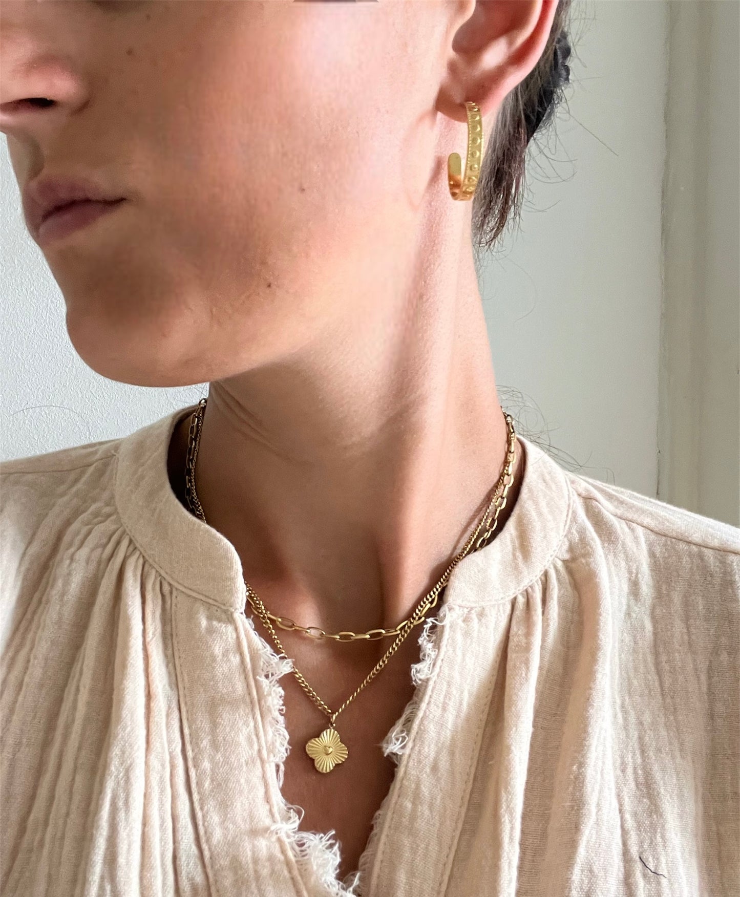 Kleine goud gestipte hoops